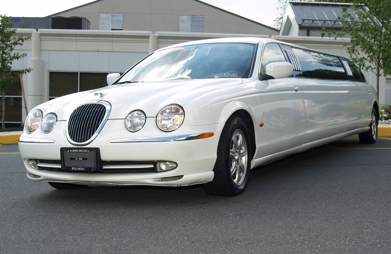 Jaguar Limousine image